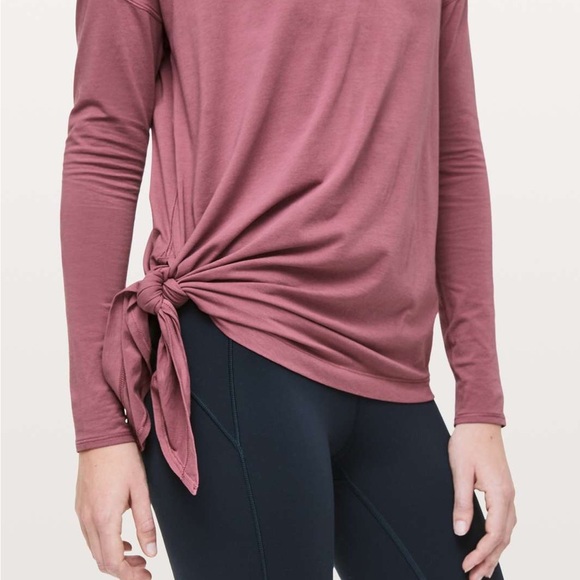Lululemon To The Point Asymmetrical Long Sleeve Shirt in Misty Merlot Size 4 - Picture 10 of 10